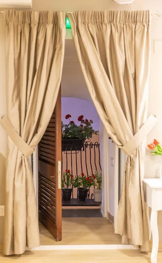 Reginella Duomo Apartment Neapol Itálie